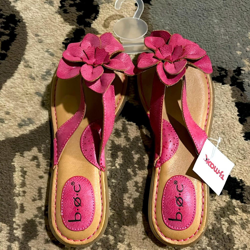 Born BOC Sandals New with Tags